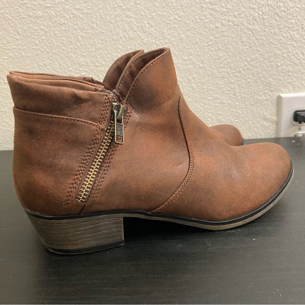 Sun and Stone Booties - Brown - Size 7.5W